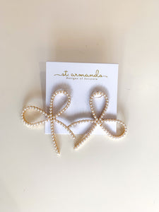 Pearl Statement Bows