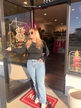 Load image into Gallery viewer, Noelie Scoop Neck Long Sleeve
