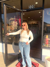 Load image into Gallery viewer, Noelie Scoop Neck Long Sleeve
