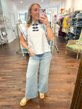 Load image into Gallery viewer, Ruffle Flutter Sleeve Top
